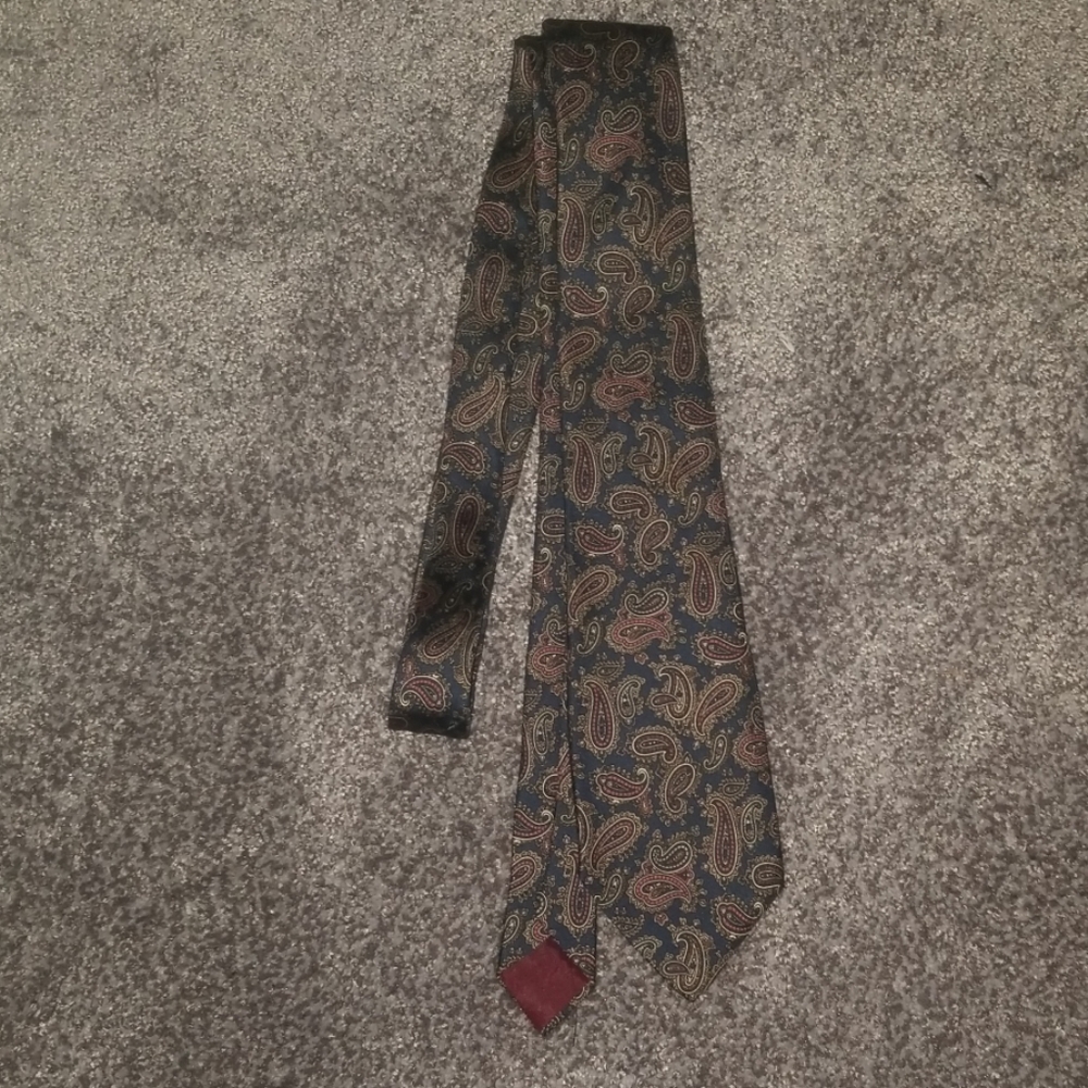 Paris silk tie